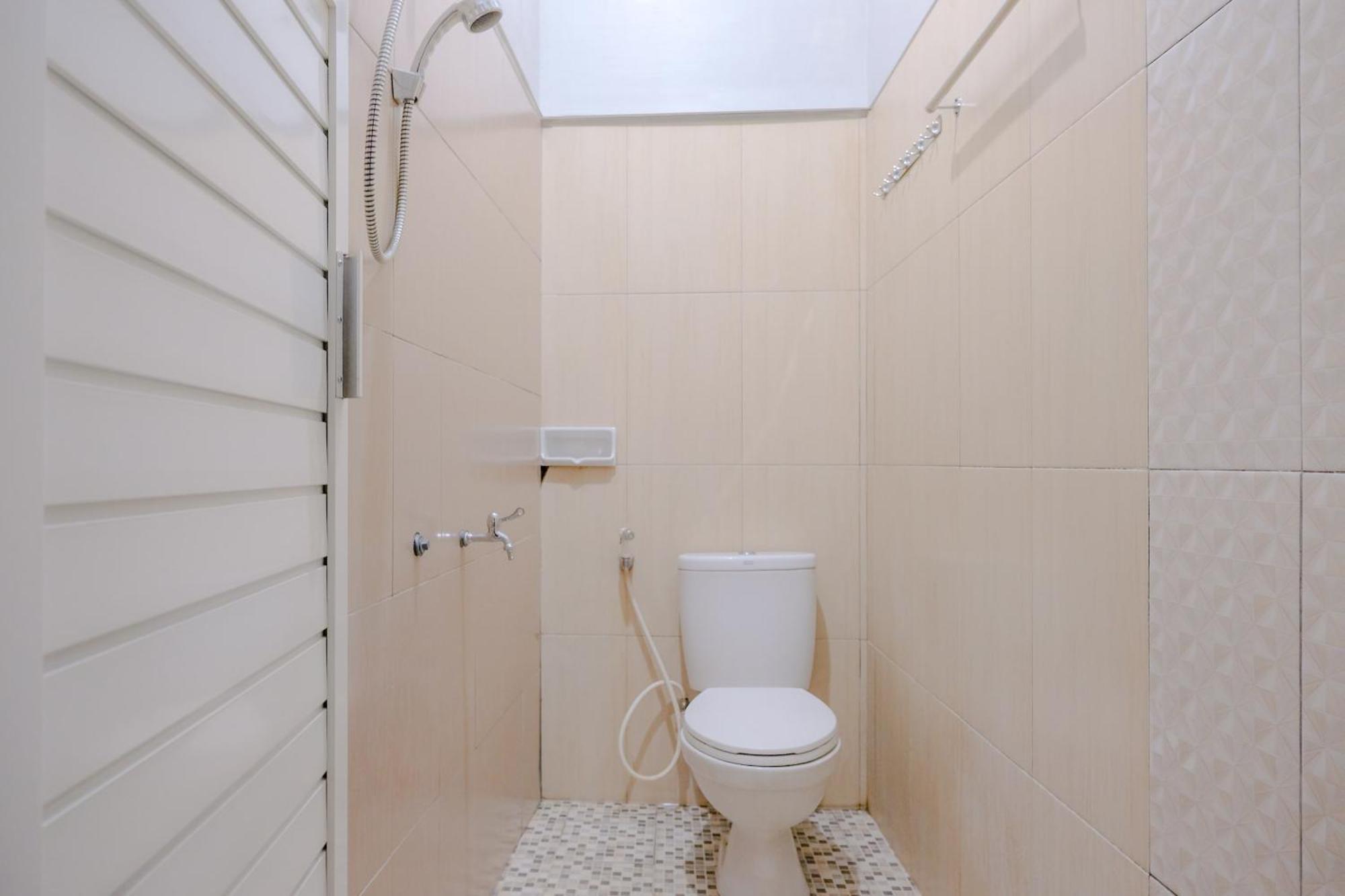 Oyo 2376 Tiara Family Residence باتو المظهر الخارجي الصورة