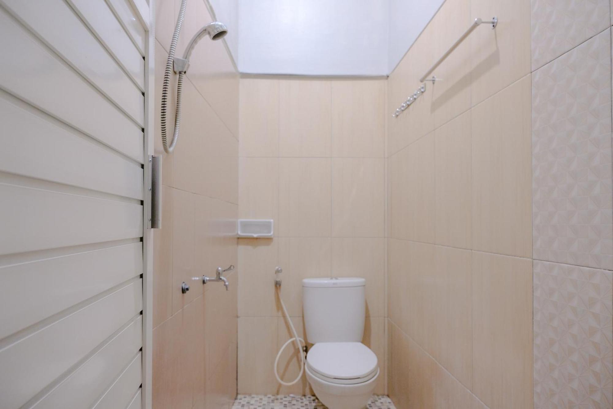 Oyo 2376 Tiara Family Residence باتو المظهر الخارجي الصورة